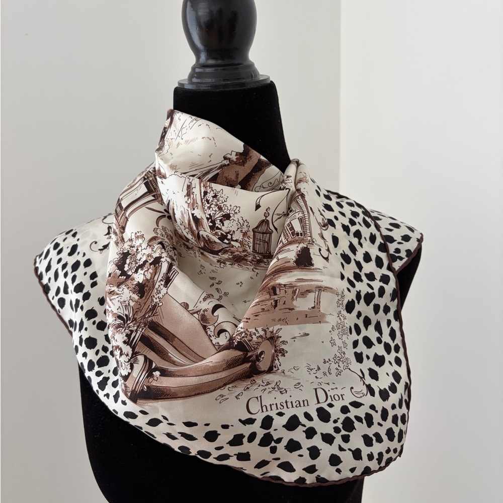 Christian Dior Elegant Silk Scarf – Cream with Black Leopard & Brown Detailing - Picture 2 of 6